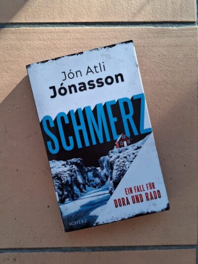 Buchcover: Schmerz – Ein Fall für Dora und Rado